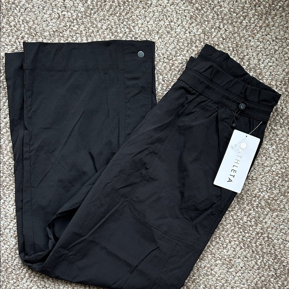 NWT Athleta Trekkie Parachute Black pants - Picture 2 of 7